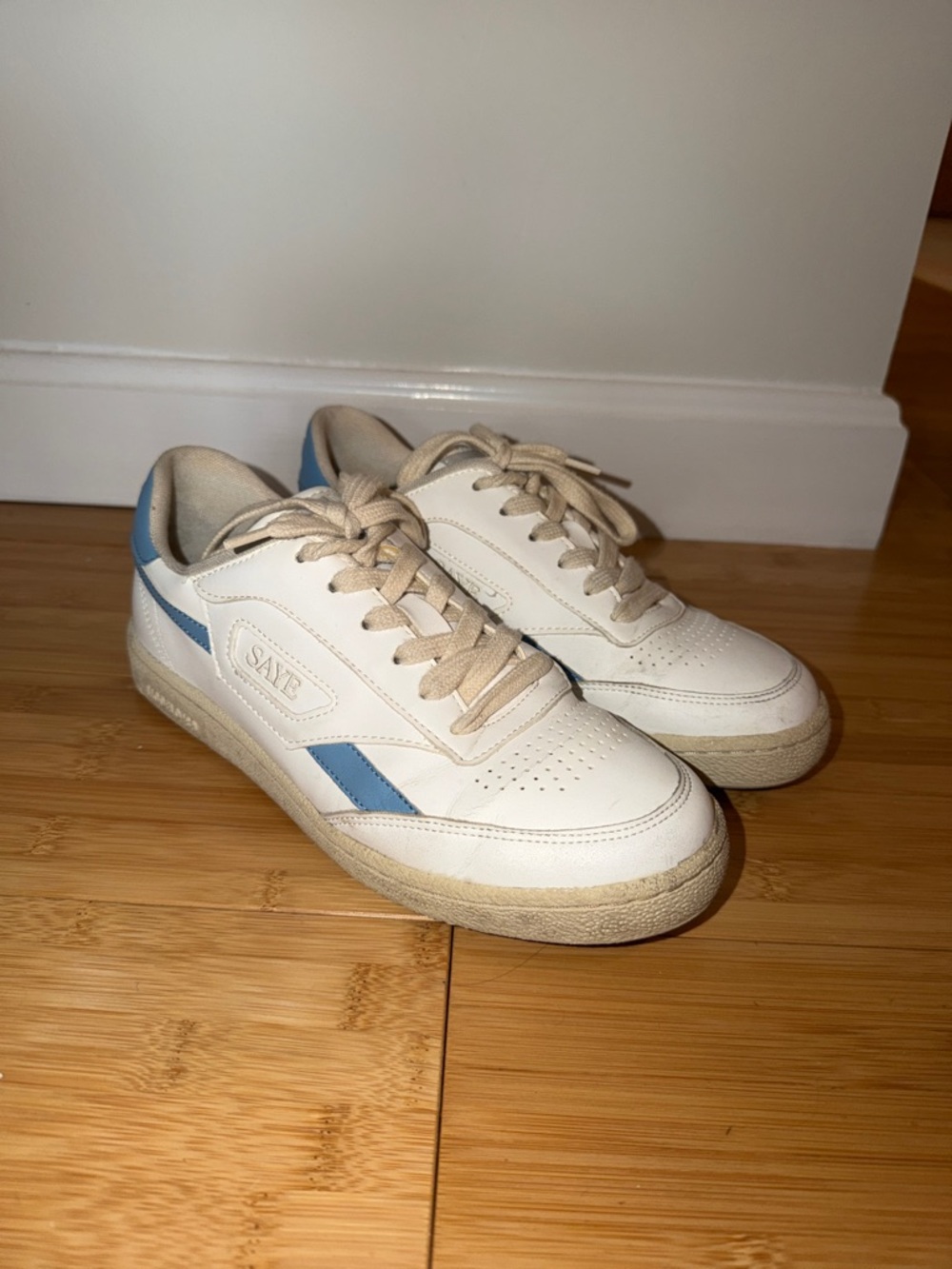 Saye Sneakers